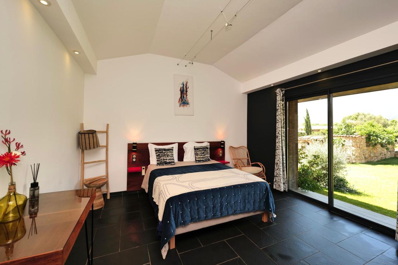 Domaine Pozzo Di Mastri Hotel & Spa Figari  Ngoại thất bức ảnh