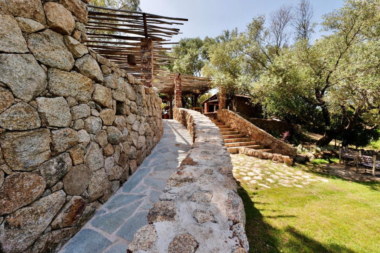 Domaine Pozzo Di Mastri Hotel & Spa Figari  Ngoại thất bức ảnh