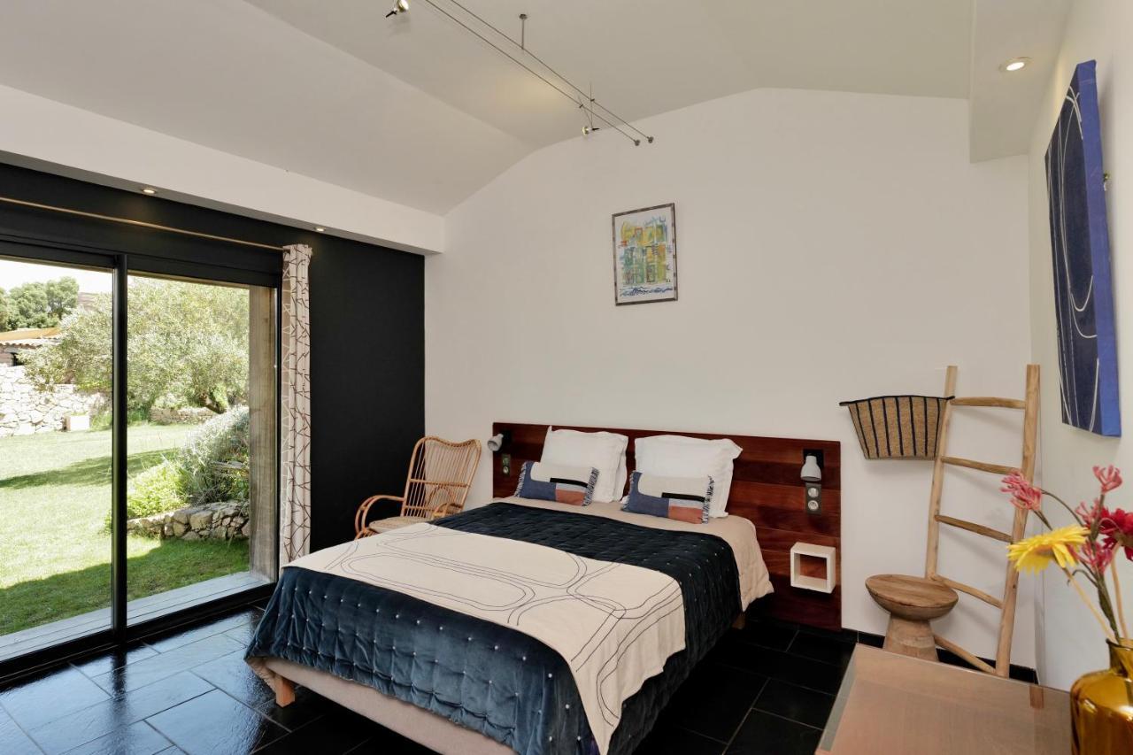 Domaine Pozzo Di Mastri Hotel & Spa Figari  Ngoại thất bức ảnh