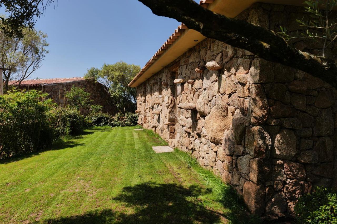 Domaine Pozzo Di Mastri Hotel & Spa Figari  Ngoại thất bức ảnh