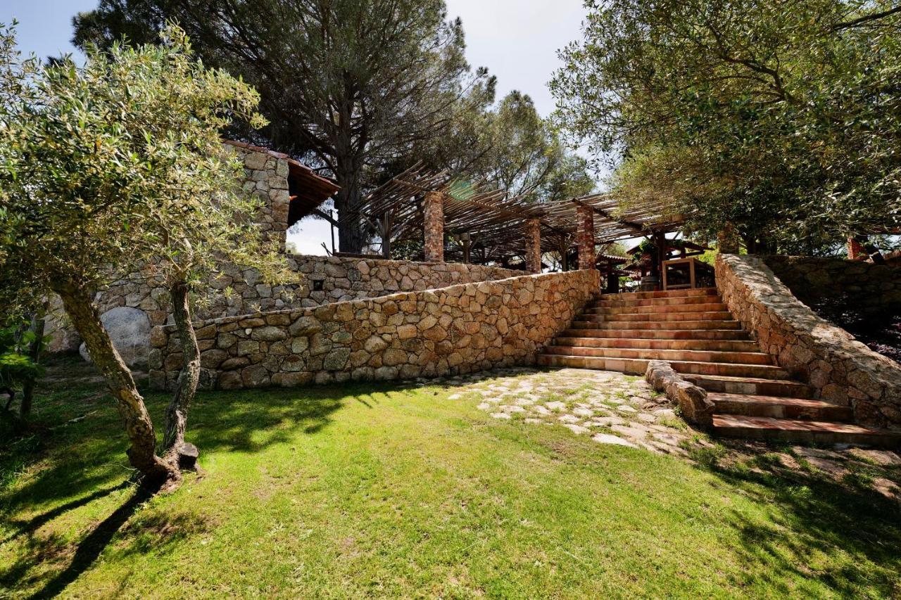 Domaine Pozzo Di Mastri Hotel & Spa Figari  Ngoại thất bức ảnh